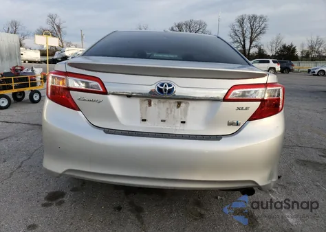 2012 Toyota Camry Hybrid z USA, uszkodzony, nr VIN 4T1BD1FK5CU046816